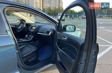 Позашляховик / Кросовер Ford Edge 2016 в 