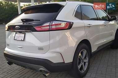 Внедорожник / Кроссовер Ford Edge 2020 в 