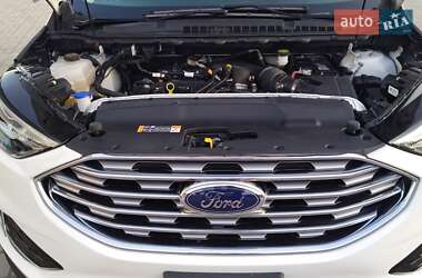 Внедорожник / Кроссовер Ford Edge 2020 в 