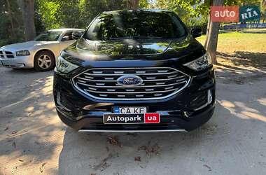 Внедорожник / Кроссовер Ford Edge 2019 в 