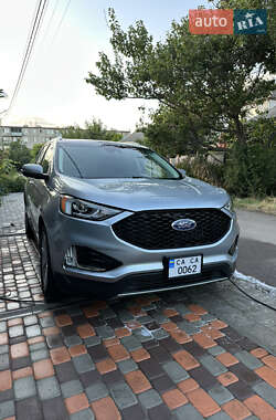 Внедорожник / Кроссовер Ford Edge 2019 в 