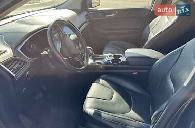 Внедорожник / Кроссовер Ford Edge 2018 в 