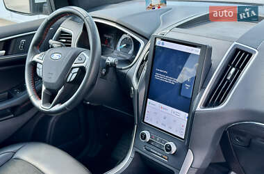 Внедорожник / Кроссовер Ford Edge 2021 в 