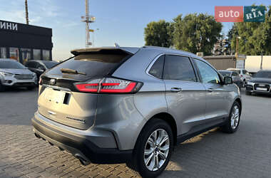 Позашляховик / Кросовер Ford Edge 2019 в 