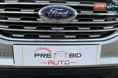 Позашляховик / Кросовер Ford Edge 2019 в 