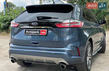 Позашляховик / Кросовер Ford Edge 2019 в 