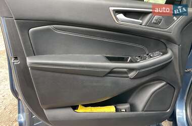 Позашляховик / Кросовер Ford Edge 2019 в 