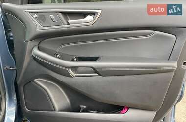 Позашляховик / Кросовер Ford Edge 2019 в 