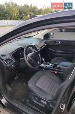 Внедорожник / Кроссовер Ford Edge 2015 в 