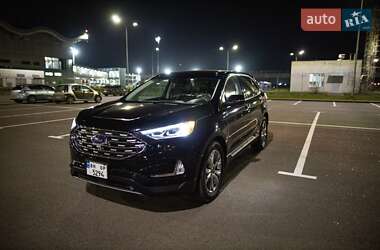 Внедорожник / Кроссовер Ford Edge 2019 в 