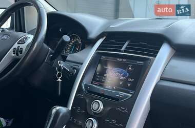 Внедорожник / Кроссовер Ford Edge 2012 в 