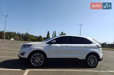 Внедорожник / Кроссовер Ford Edge 2017 в 