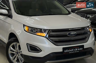 Внедорожник / Кроссовер Ford Edge 2015 в 