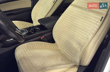 Внедорожник / Кроссовер Ford Edge 2015 в 