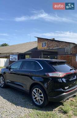 Внедорожник / Кроссовер Ford Edge 2016 в 