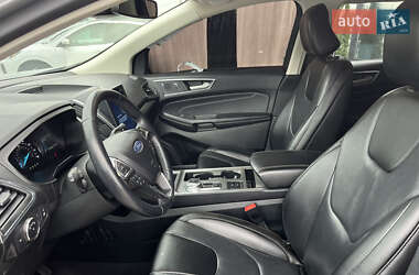 Позашляховик / Кросовер Ford Edge 2022 в 