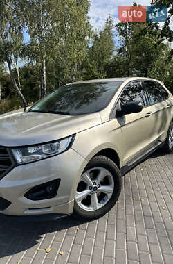 Внедорожник / Кроссовер Ford Edge 2017 в 