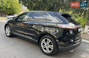 Внедорожник / Кроссовер Ford Edge 2018 в 
