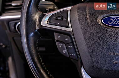 Внедорожник / Кроссовер Ford Edge 2016 в 