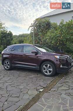 Внедорожник / Кроссовер Ford Edge 2019 в 