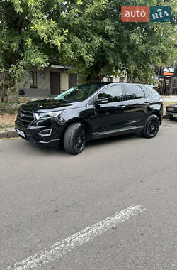 Внедорожник / Кроссовер Ford Edge 2016 в 