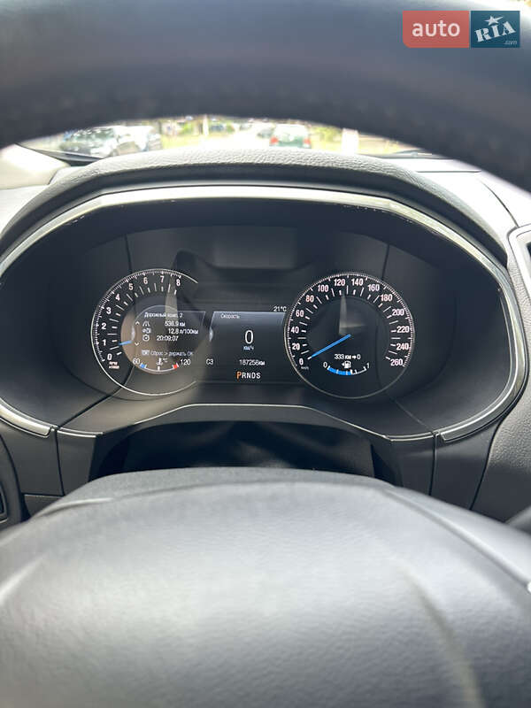 Внедорожник / Кроссовер Ford Edge 2016 в Николаеве