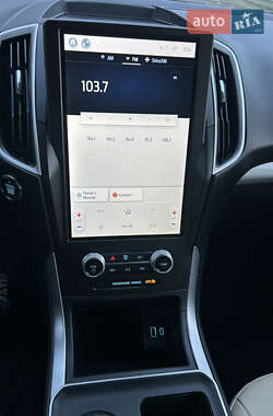 Внедорожник / Кроссовер Ford Edge 2021 в 