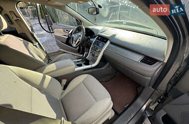 Позашляховик / Кросовер Ford Edge 2013 в 