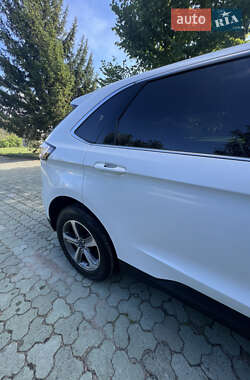 Внедорожник / Кроссовер Ford Edge 2020 в 
