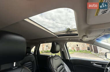 Внедорожник / Кроссовер Ford Edge 2020 в 