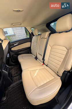 Внедорожник / Кроссовер Ford Edge 2019 в 