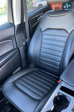 Внедорожник / Кроссовер Ford Edge 2021 в 