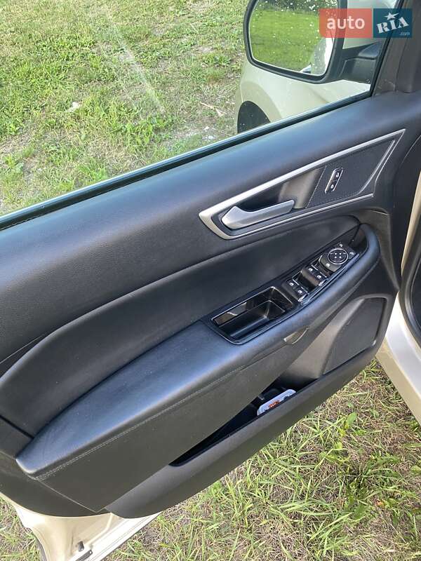 Внедорожник / Кроссовер Ford Edge 2017 в Тернополе