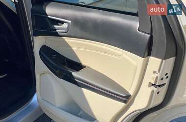 Внедорожник / Кроссовер Ford Edge 2017 в 