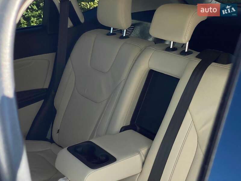Внедорожник / Кроссовер Ford Edge 2017 в Ровно