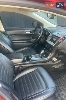 Позашляховик / Кросовер Ford Edge 2017 в 