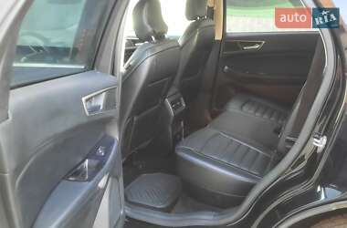 Позашляховик / Кросовер Ford Edge 2016 в 