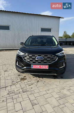 Внедорожник / Кроссовер Ford Edge 2019 в 