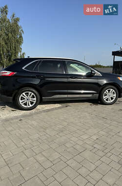 Внедорожник / Кроссовер Ford Edge 2019 в 