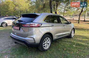 Позашляховик / Кросовер Ford Edge 2021 в 