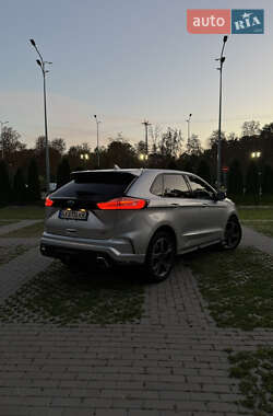Внедорожник / Кроссовер Ford Edge 2019 в 