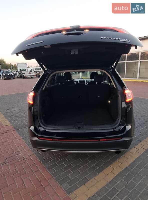 Внедорожник / Кроссовер Ford Edge 2016 в Ровно