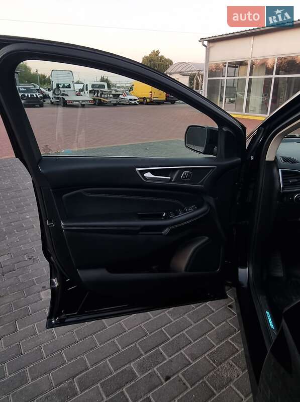 Внедорожник / Кроссовер Ford Edge 2016 в Ровно