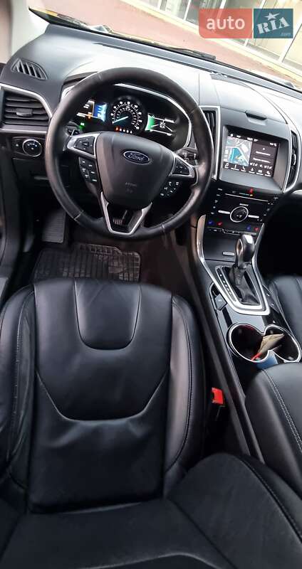 Внедорожник / Кроссовер Ford Edge 2016 в Ровно