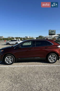 Внедорожник / Кроссовер Ford Edge 2015 в 