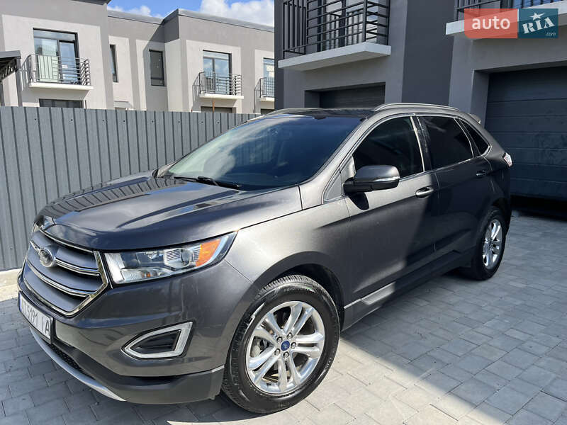 Позашляховик / Кросовер Ford Edge 2017 в 