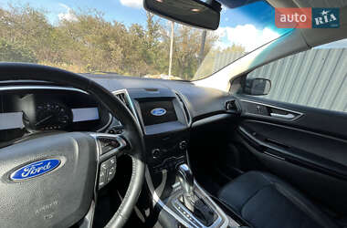 Позашляховик / Кросовер Ford Edge 2017 в 