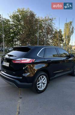 Внедорожник / Кроссовер Ford Edge 2022 в 