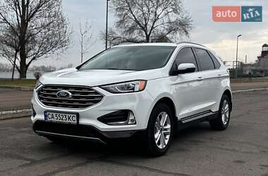 Позашляховик / Кросовер Ford Edge 2020 в 