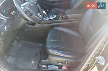 Внедорожник / Кроссовер Ford Edge 2017 в 